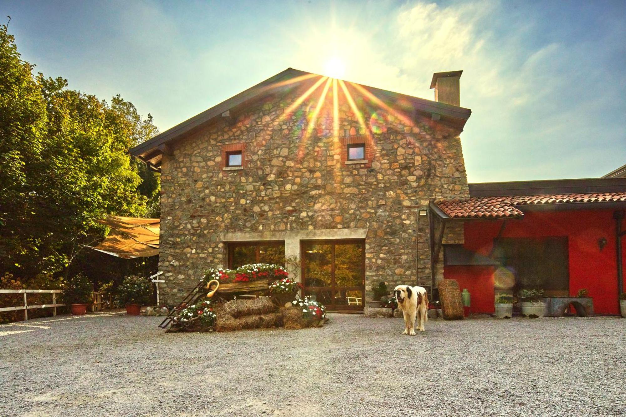 קומו Agriturismo Cascina Mirandola מראה חיצוני תמונה