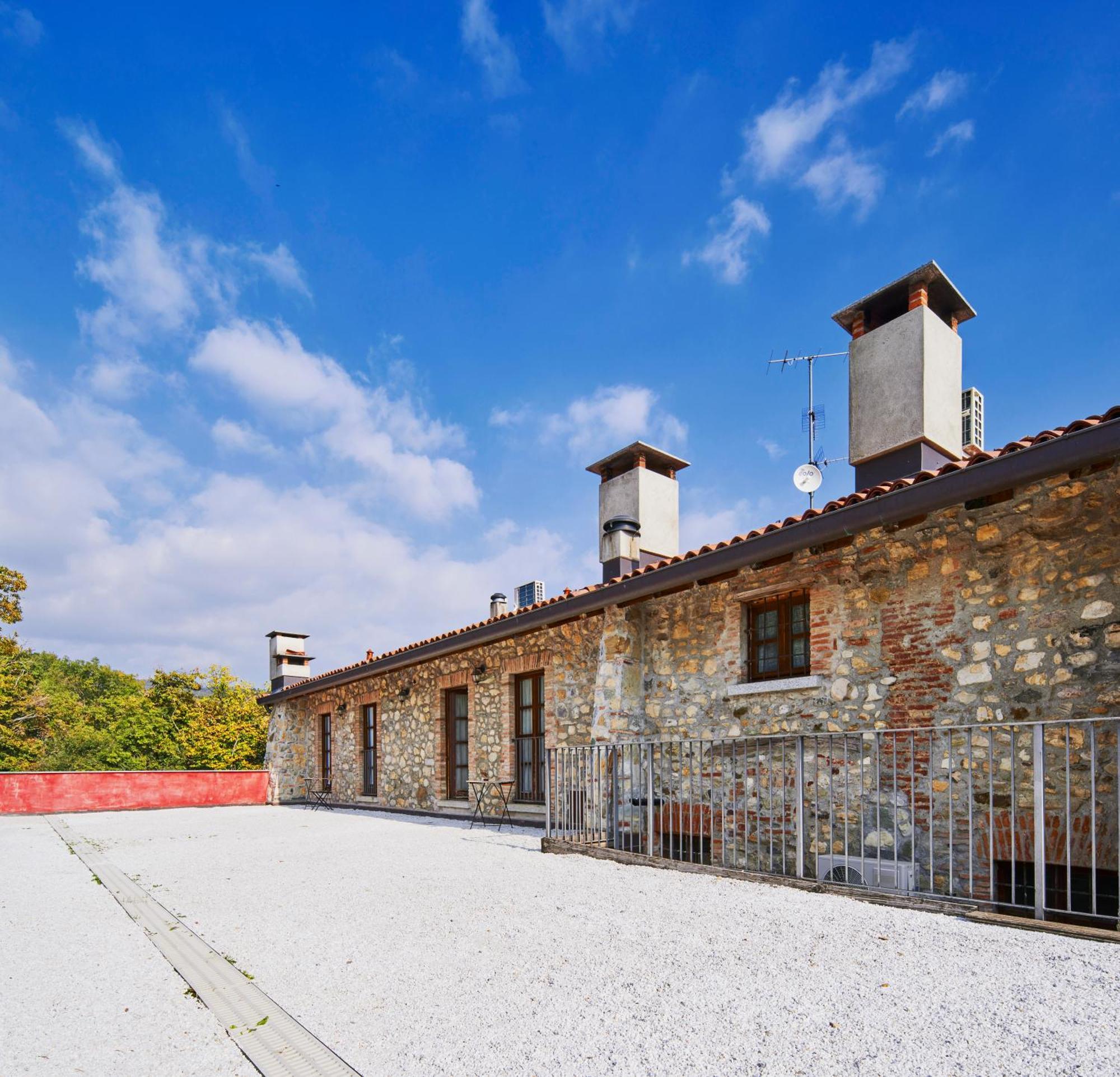 קומו Agriturismo Cascina Mirandola מראה חיצוני תמונה